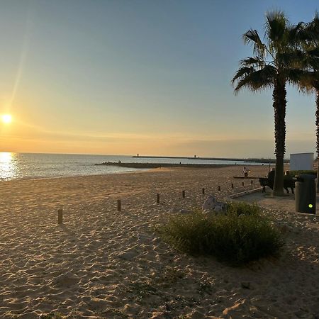 Quarteira Home Beach ¦ Férias Tranquilas a 1KM da Praia Esterno foto